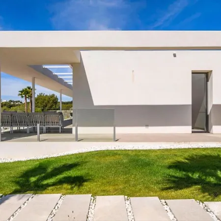 Lima 18, Colinas Golf, 20m Heated Pool, Ev Hébergement de vacances *