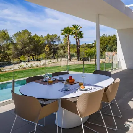 Casa vacanze Lima 18, Colinas Golf, 20m Heated Pool, Ev *